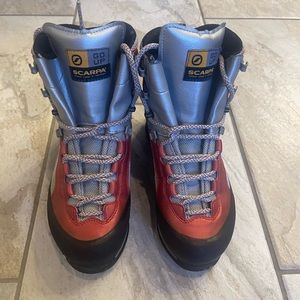 Scarpa Charmoz 3 season hiking boots.